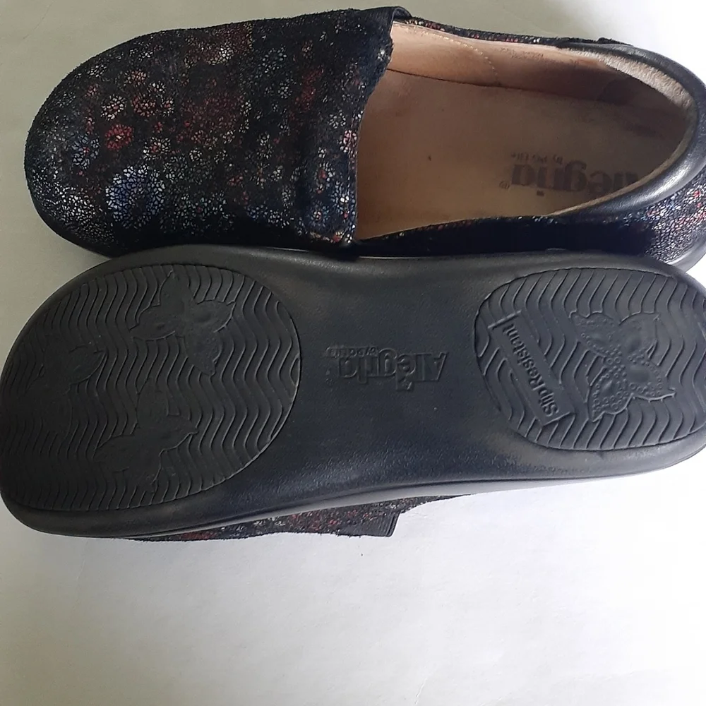 Alegria Black Floral Slip-On Clogs with Multicolor Accents. Size 38 EU. 7.5 US.